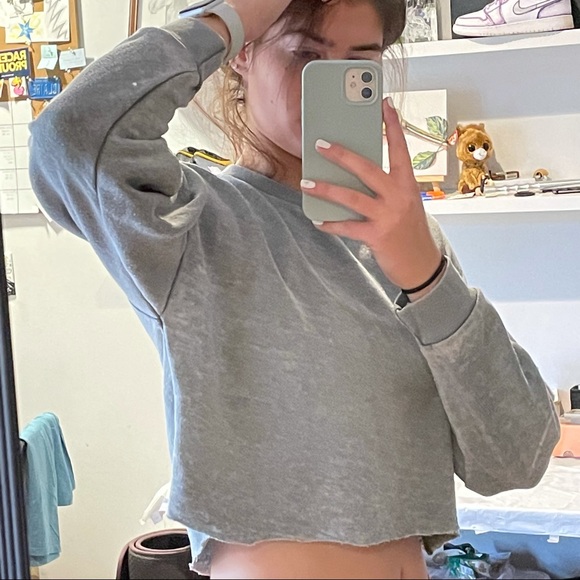 AMERICAN EAGLE Loose Fit Raw Hem Pullover Green Long Sleeve Crop Top - Picture 7 of 7